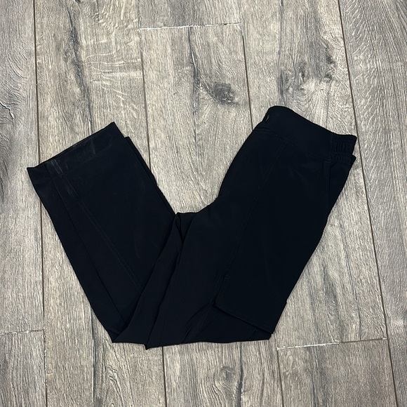 • Athleta • Chelsea Wide Leg Cargo Athletic Pants Black 00 / Small - Picture 3 of 4